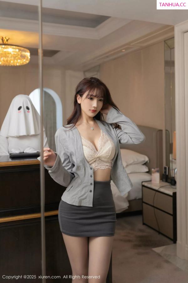 陆萱萱  [XiuRen]高清写真图 2025.05.15 No.10282 陆萱萱 撩人心怀第16张图片
